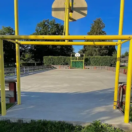 Campsite Avec Piscine Yvoir