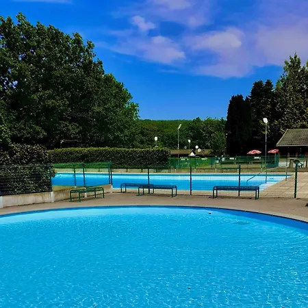 Avec Piscine